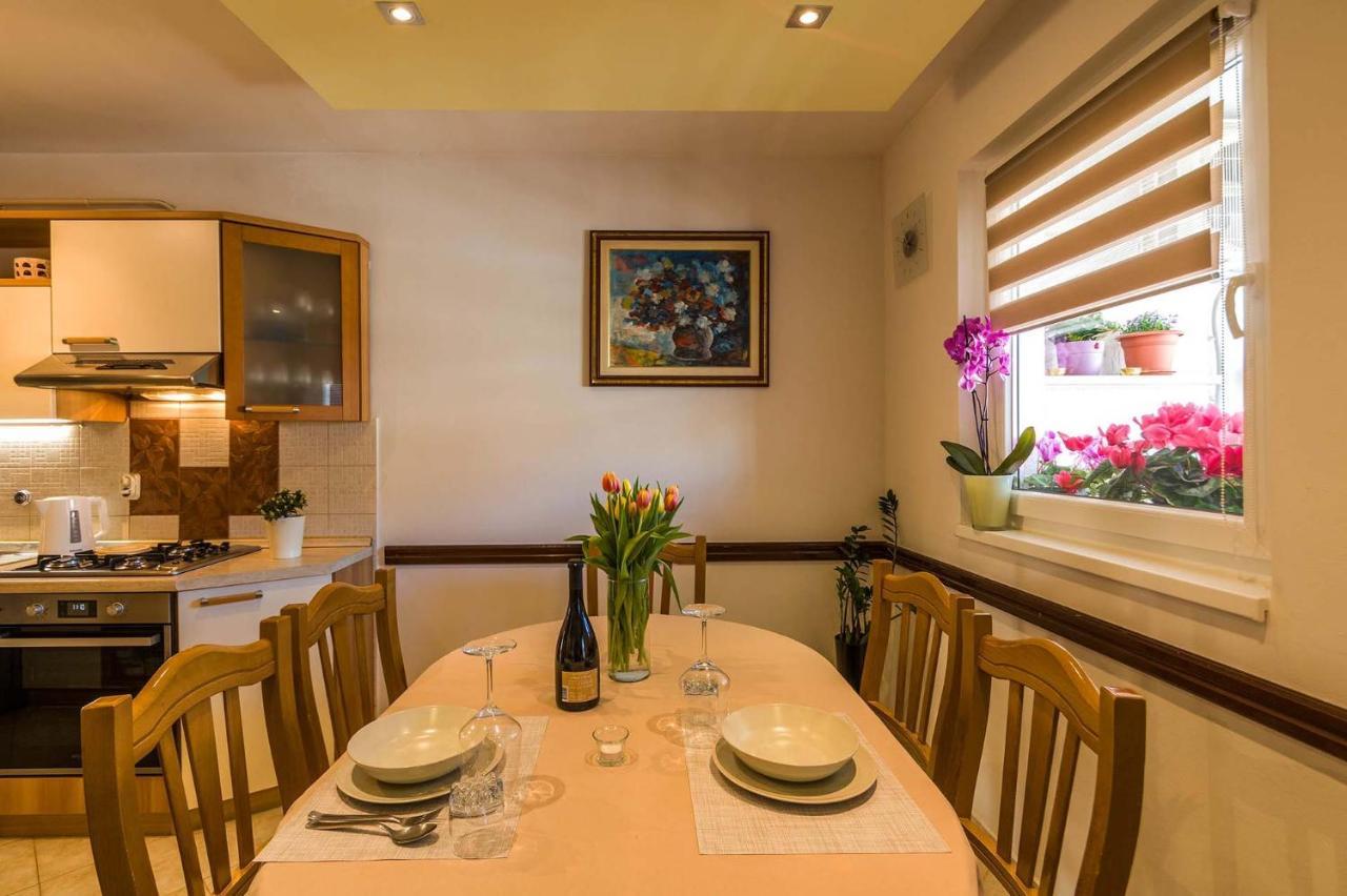 Apartment Many Pula Ngoại thất bức ảnh